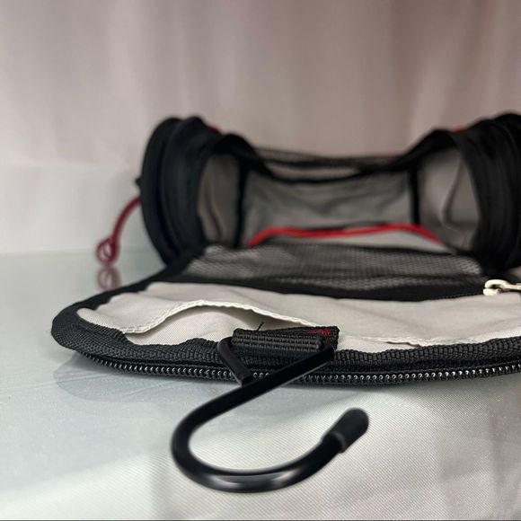 COPY - Hanging Toiletry Bag with Excellent Organization - Picture 7 of 7